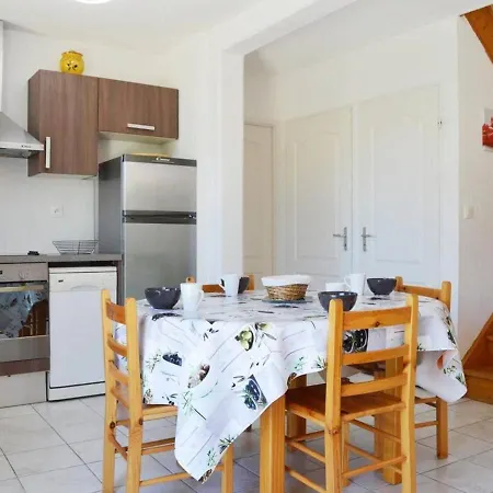 Holiday home Maison Familiale 4 Pieces Avec Mezzanine, Terrasse, A 300m De La - - Fr-1-229b-127 *